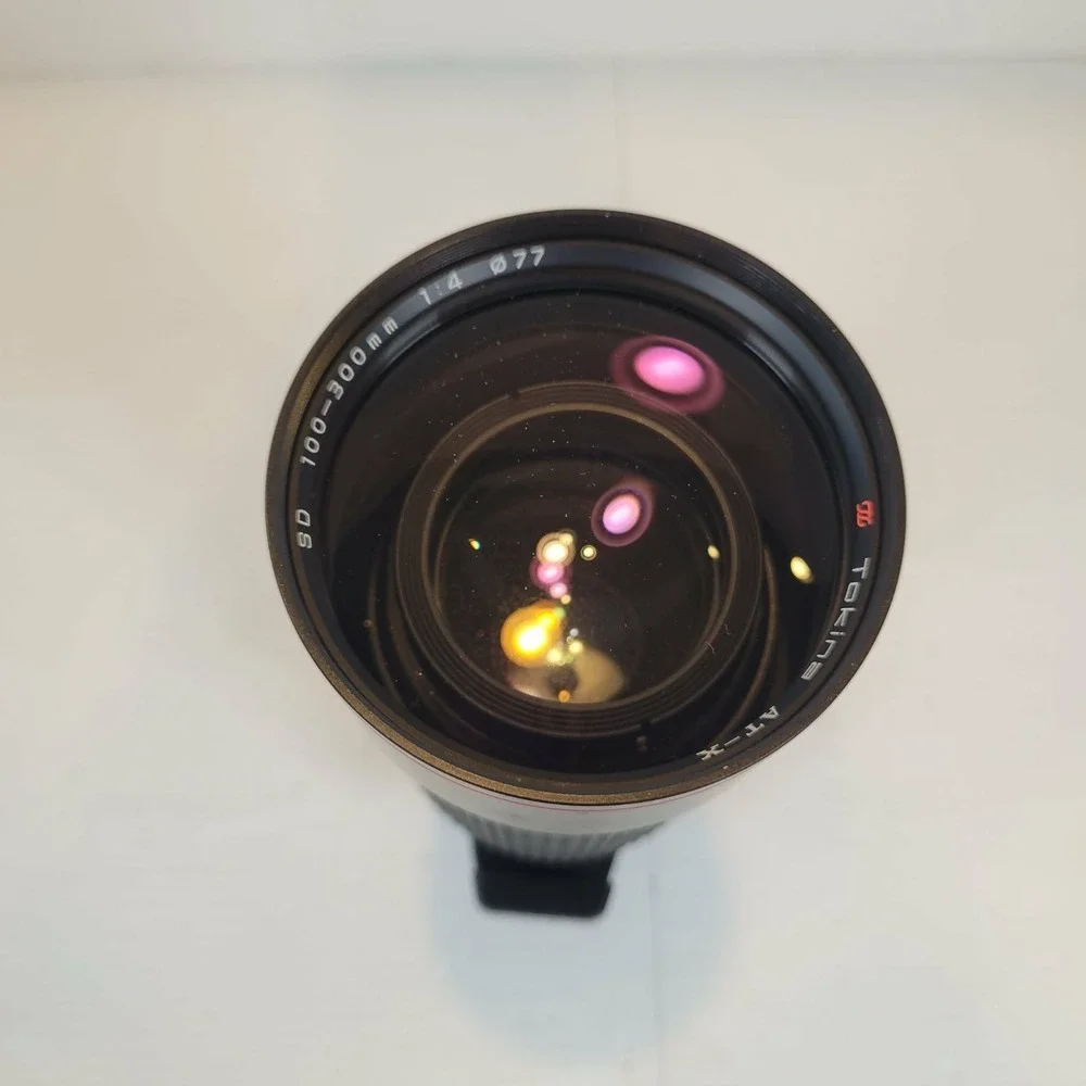 Tokina MF 100-300mm f4 AT-X SD Telephoto Zoom Lens for Minolta MD / MC w Case